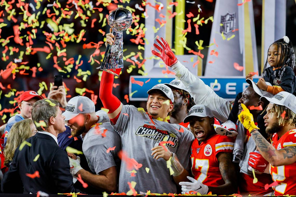 Super Bowl picks: Who we like in Chiefs-Eagles to win Super Bowl 2023 -  Revenge of the Birds